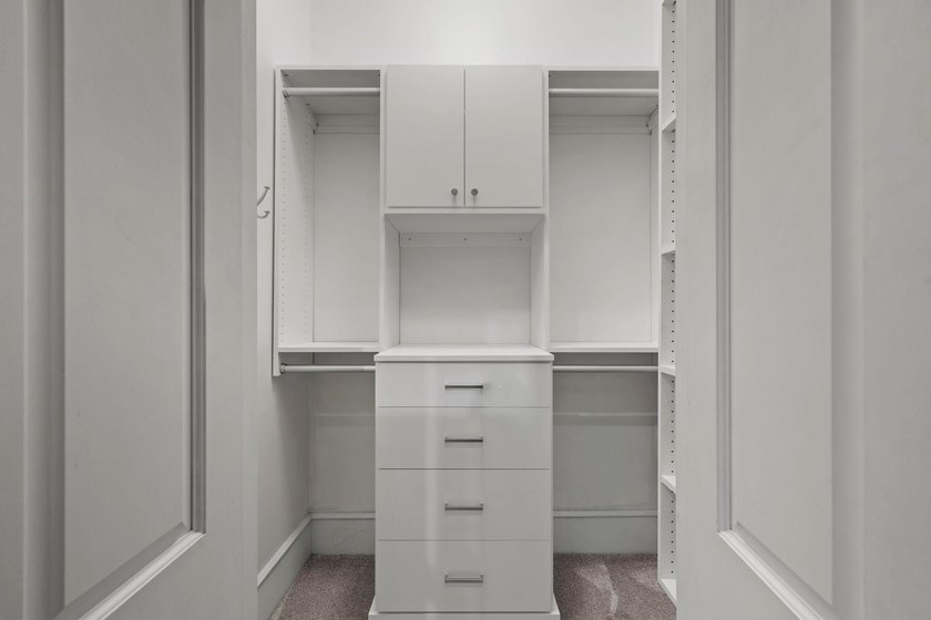 Experience elevated urban living in the Historic Great Northern - photo 27