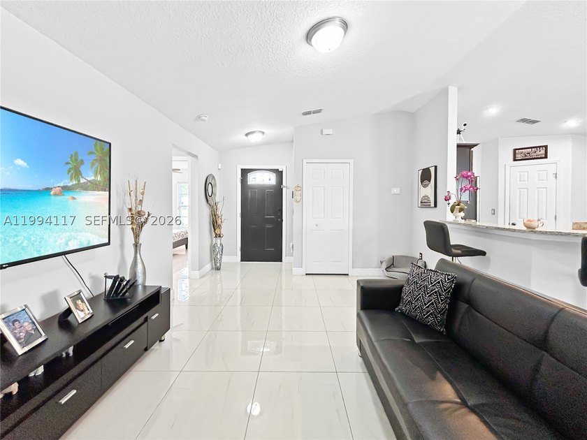 Discover this stunning property featuring 3 spacious bedrooms - photo 3