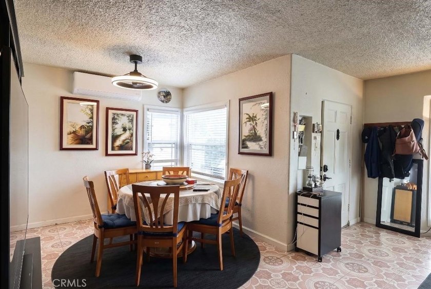 Welcome to your new home! This meticulously maintained 3-bedroom - photo 9