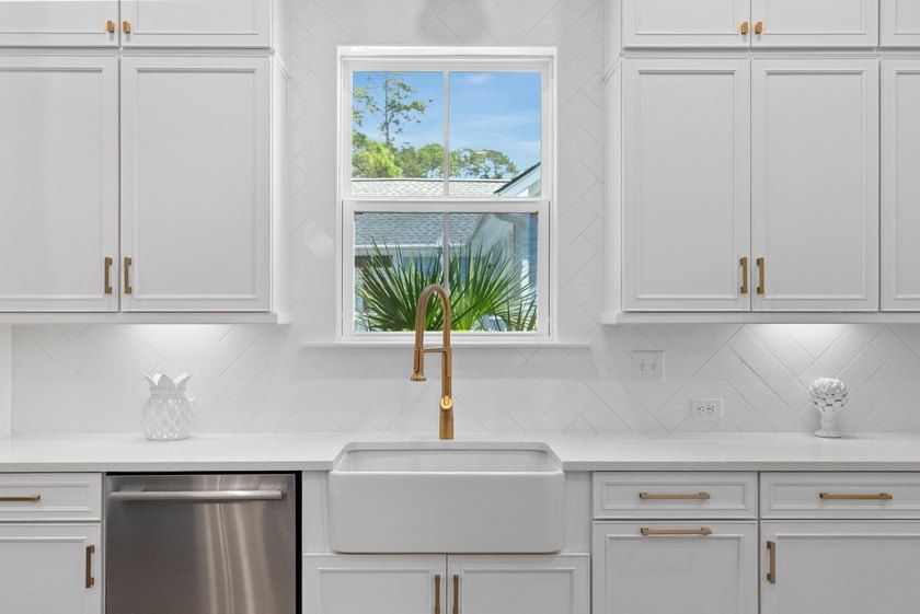 Welcome to 2842 Maritime Forest! This newer construction custom - photo 14