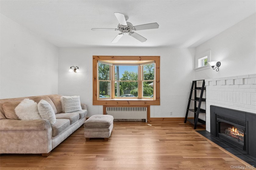 Welcome to 1749 Commonwealth Ave offering 3/4 bedrooms and 2 - photo 6