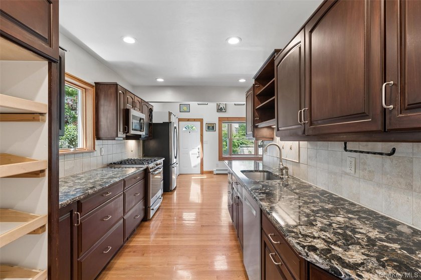 Welcome to 1749 Commonwealth Ave offering 3/4 bedrooms and 2 - photo 10