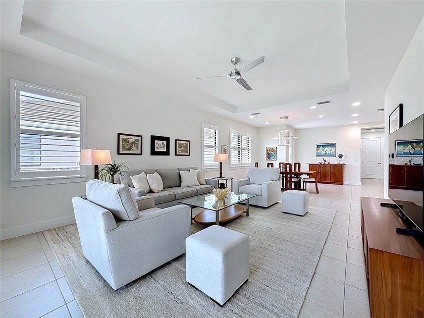 Luxury finishes, exceptional storm protection, outstanding - photo 6