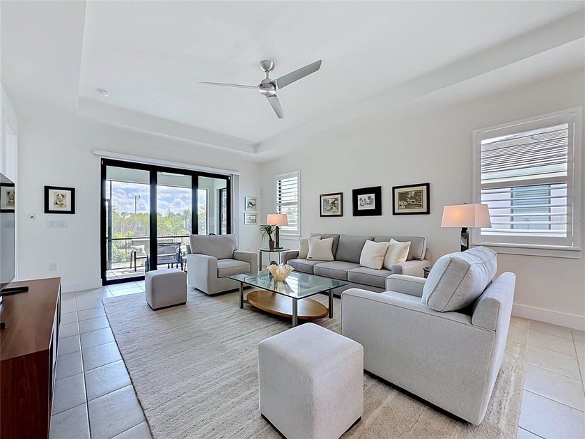 Luxury finishes, exceptional storm protection, outstanding - photo 7