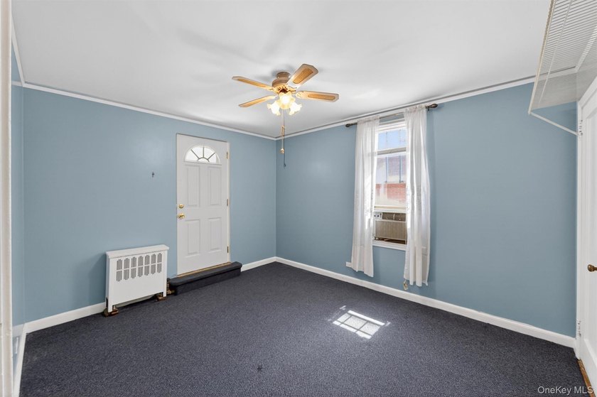 Welcome Home to 642 Edison! A rare opportunity in Throggs Neck - photo 14