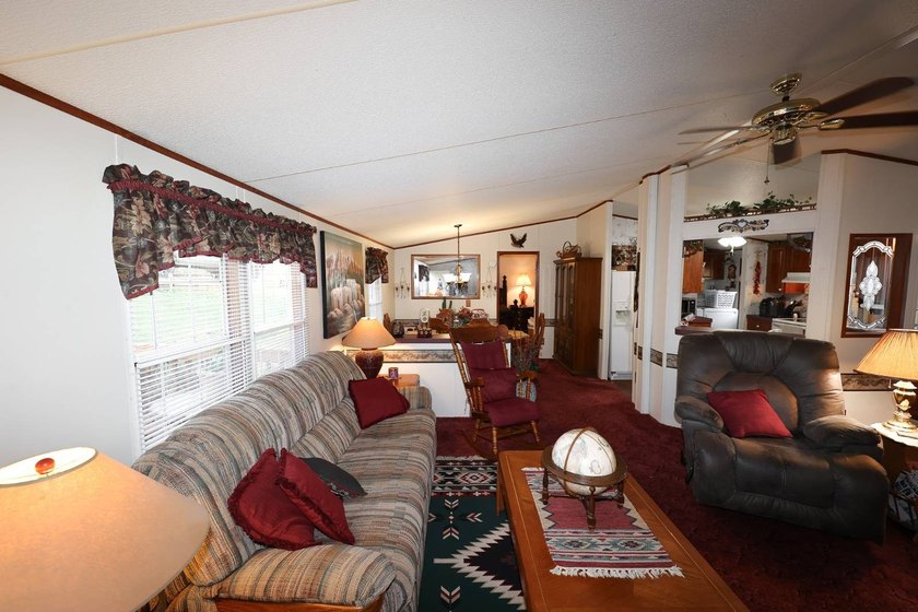 Tract #1 - 3 Bedroom Manufactured Home on Waterfront Lot - photo 14