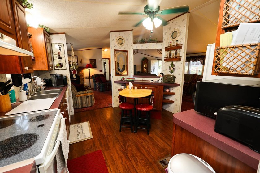 Tract #1 - 3 Bedroom Manufactured Home on Waterfront Lot - photo 20