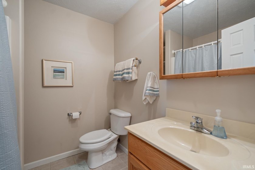 Welcome to waterfront living at its finest! This beautifully - photo 22