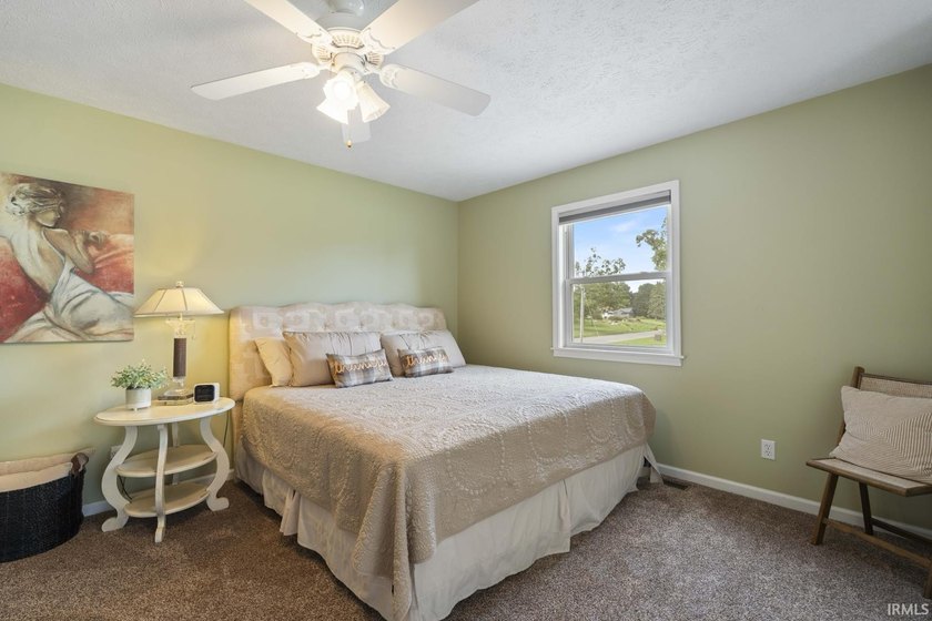 Welcome to waterfront living at its finest! This beautifully - photo 24