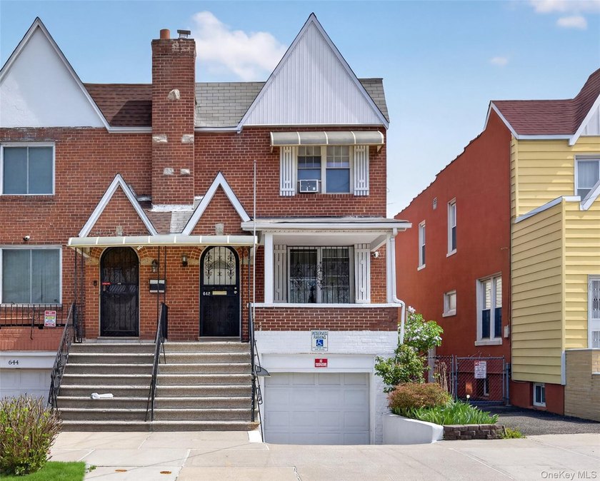 Welcome Home to 642 Edison! A rare opportunity in Throggs Neck - photo 36