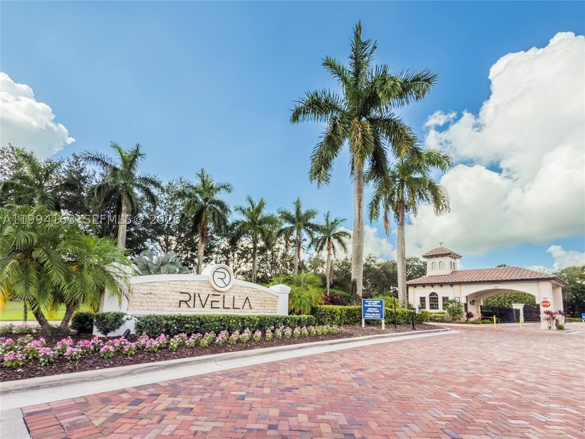 **NEW CONSTRUCTION** Stunning Brand-New 4Bedroom, 3Bathroom Home - photo 9