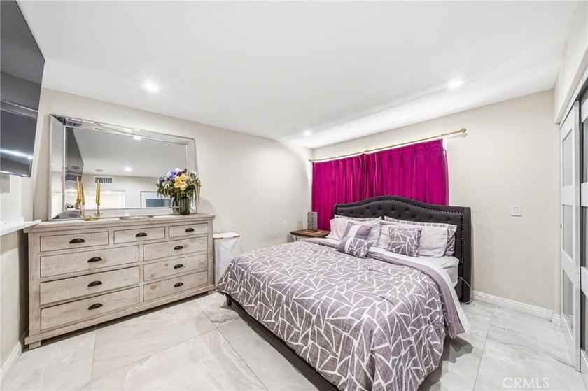 Modern Luxury Meets Exceptional Versatility in Walteria - photo 31