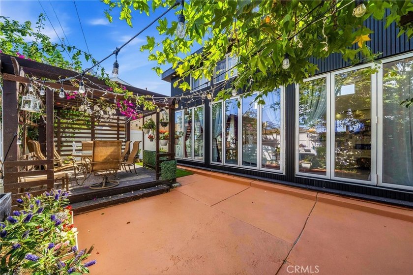 Modern Luxury Meets Exceptional Versatility in Walteria - photo 39