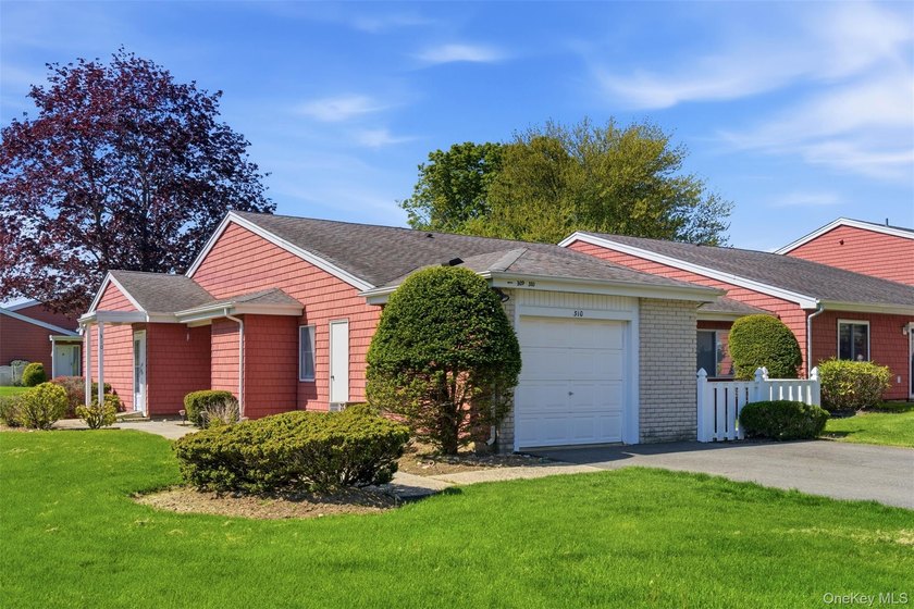 Desired 1 Bedroom end unit ranch model in the beautiful 55+ - photo 4