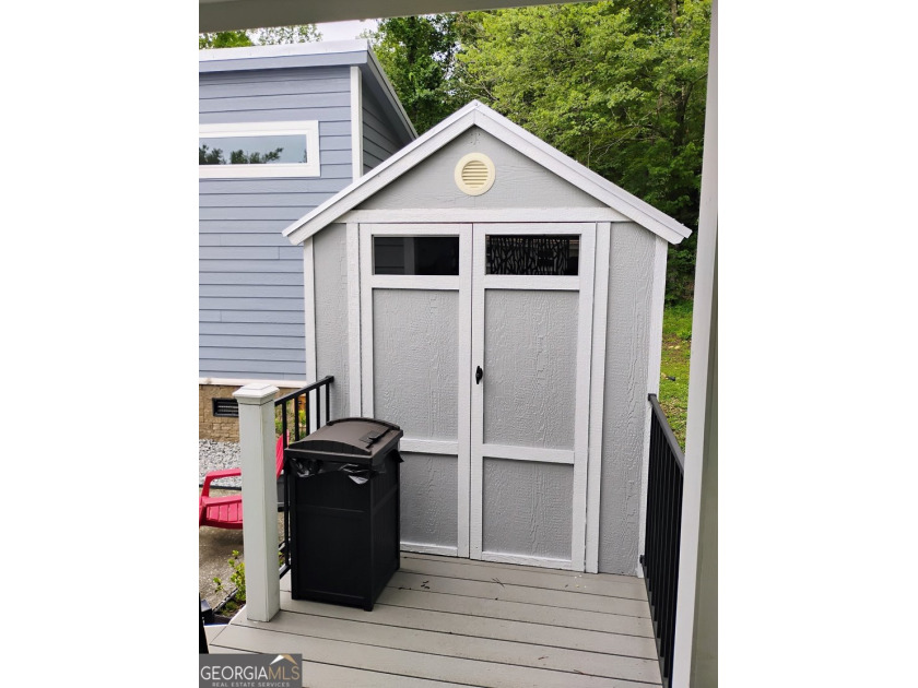 Welcome to the upgraded *Seashore* Tiny Home, a beautifully - photo 17