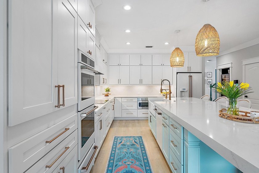 Welcome to refined luxury in this exceptional San Marco model - photo 11