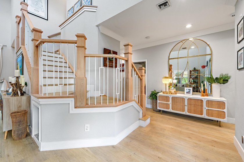 Welcome to refined luxury in this exceptional San Marco model - photo 22