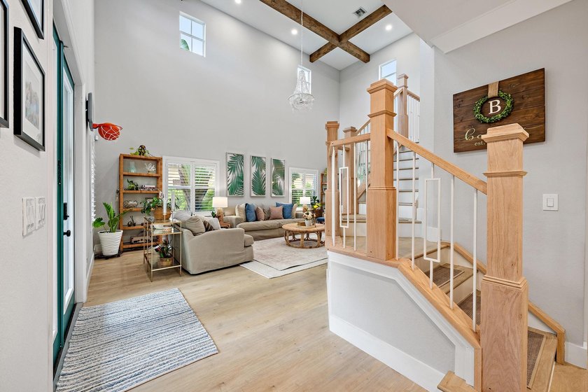 Welcome to refined luxury in this exceptional San Marco model - photo 23