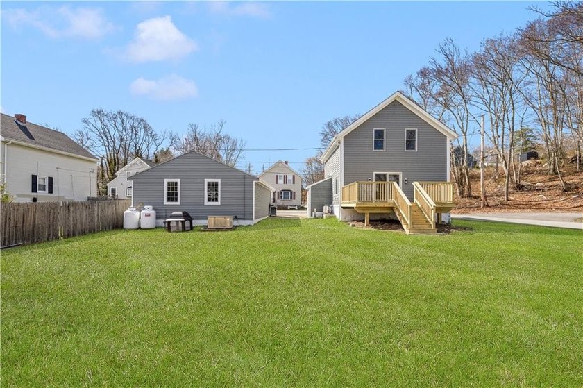 Welcome to your dream home at 2 Birch Street, a charming and - photo 35