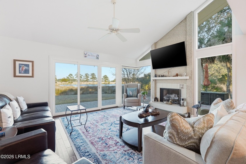 Sunrise marsh views. Single-level living. Iconic Lowcountry - photo 3