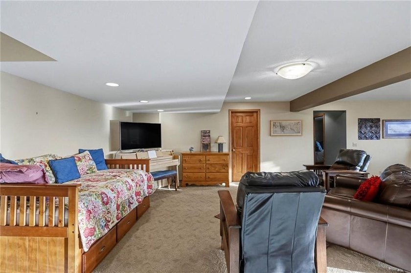 Tucked away on 23 breathtaking acres, this 3,162 sq. ft - photo 22