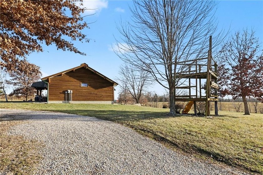 Tucked away on 23 breathtaking acres, this 3,162 sq. ft - photo 36