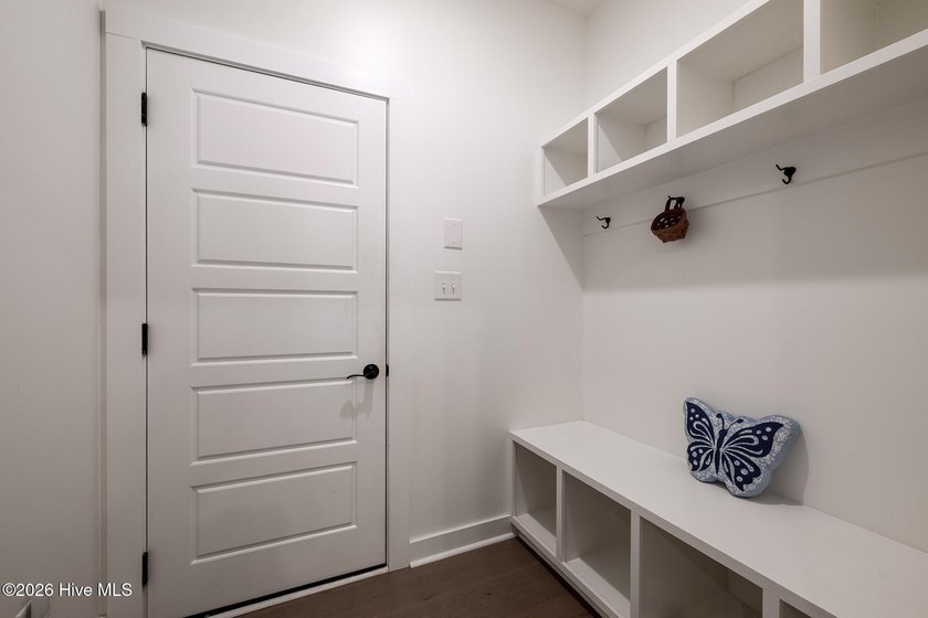 Beautifully maintained and thoughtfully designed, this 2 - photo 40