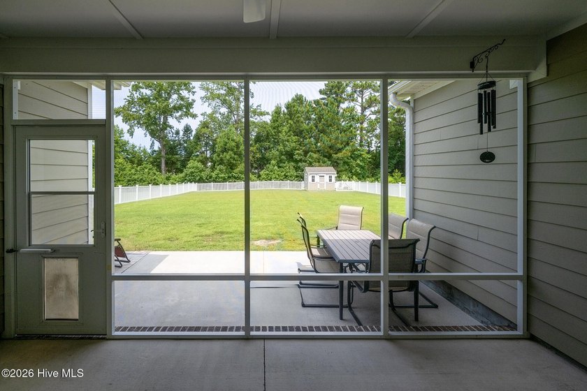Beautifully maintained and thoughtfully designed, this 2 - photo 43