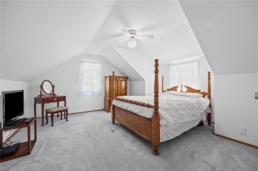 Just Listed! Welcome home to this charming 4-bedroom Cape Cod - photo 25