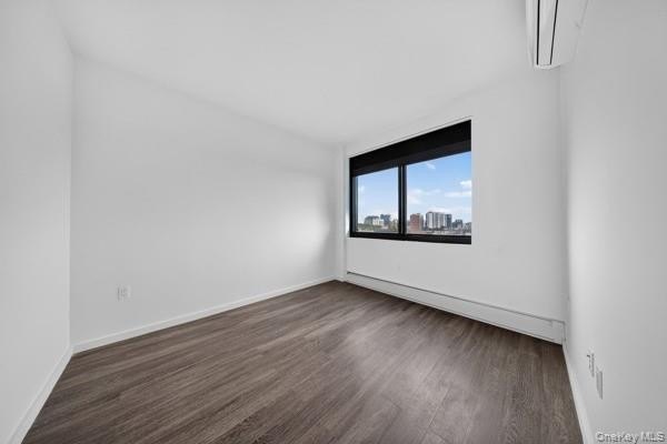 -Modern Luxury Rare Tax-Abated Condo in the Heart of Flushing - photo 11