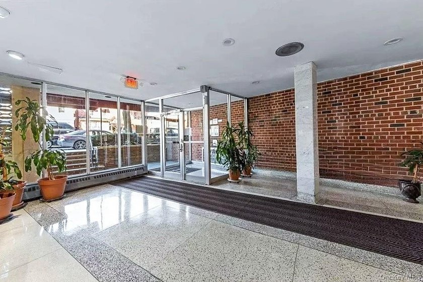 Location, Location, Location! Come and view this Warm and Sunny - photo 16