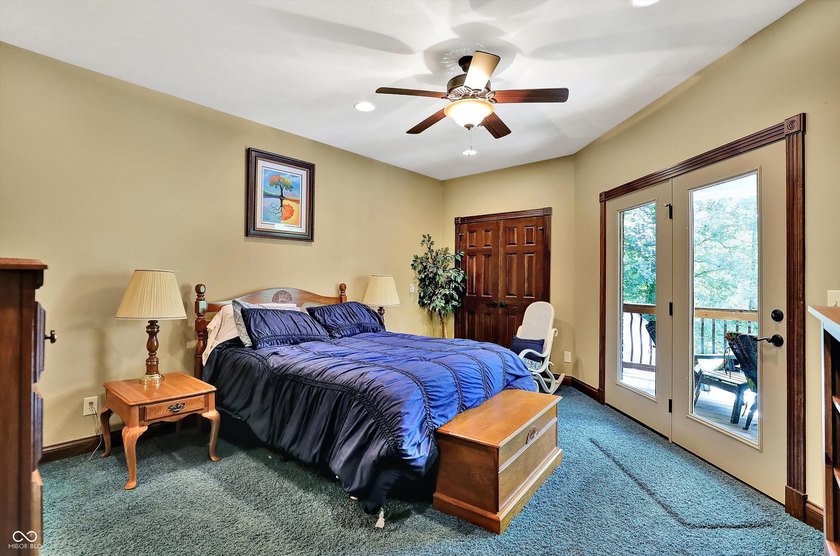 Discover luxury &amp; privacy in this exquisite executive home. This - photo 44