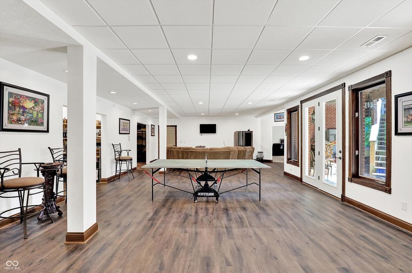 Discover luxury &amp; privacy in this exquisite executive home. This - photo 51