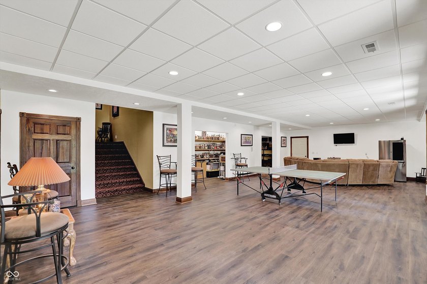Discover luxury &amp; privacy in this exquisite executive home. This - photo 53