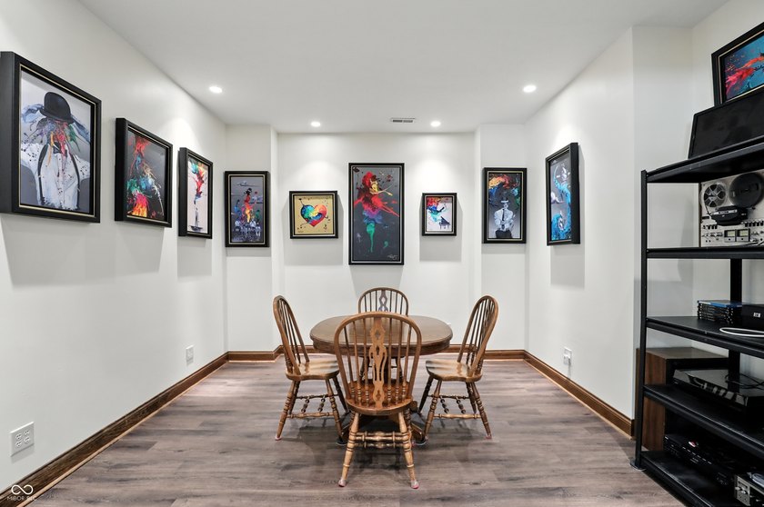 Discover luxury &amp; privacy in this exquisite executive home. This - photo 57