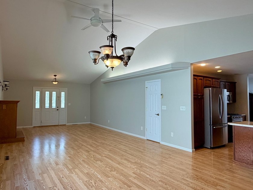 Enjoy the perfect blend of comfort, convenience, and - photo 11
