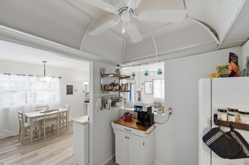 Welcome to this charming one-bedroom, one-and-a-half-bath Villa - photo 12