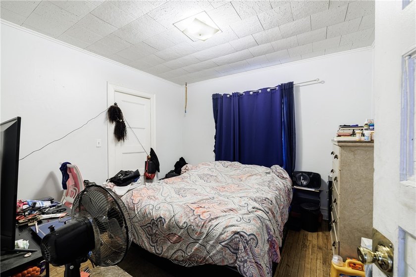 Excellent investment or owner-occupant opportunity in - photo 14