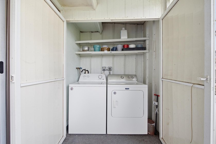 Welcome to this charming one-bedroom, one-and-a-half-bath Villa - photo 20