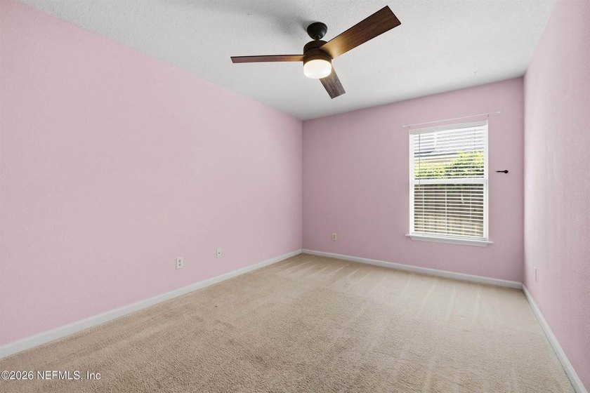 PRICE REDUCED!! Move right into this beautifully maintained - photo 29