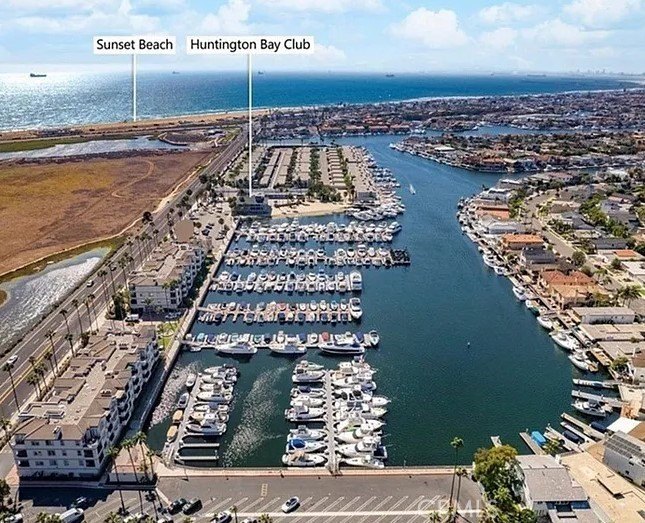 Welcome to luxury coastal living in the prestigious Bay Club - photo 38