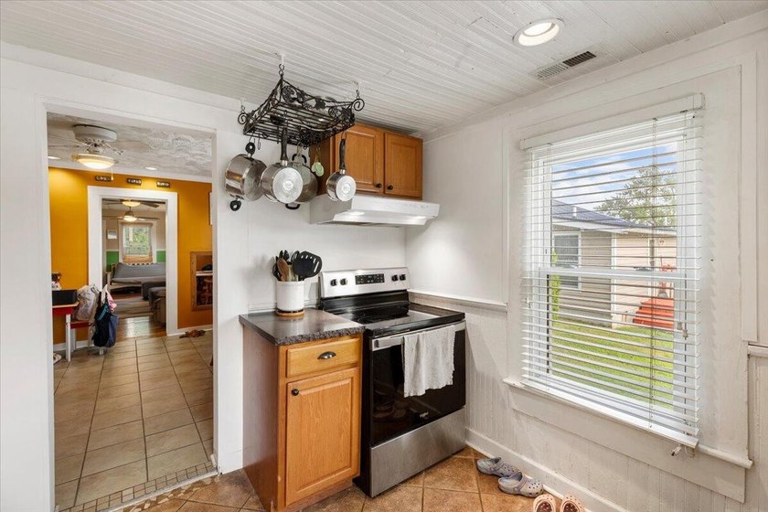 2209 W Main St - photo 22