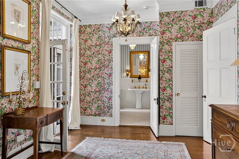 Circa 1856, this distinguished European-style residence stands - photo 25