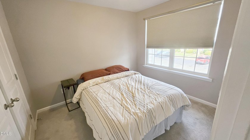 Lakefront 3 Bedroom townhome in a very nice quiet neighborhood - photo 18