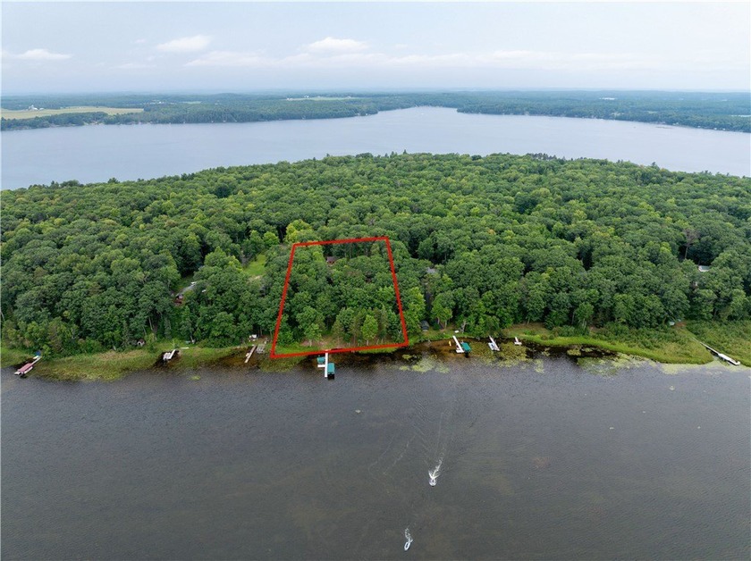 Exquisite lakefront estate on Victory Heights showcasing 240 - photo 7