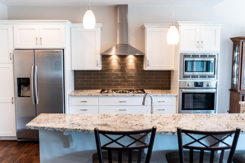 Welcome to this stunning 3-bedroom, 3-bathroom slab-on-grade - photo 14