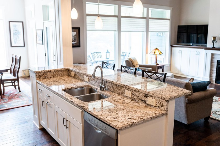 Welcome to this stunning 3-bedroom, 3-bathroom slab-on-grade - photo 16