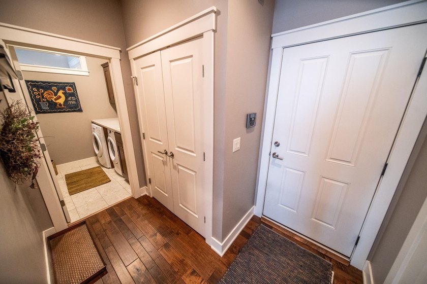Welcome to this stunning 3-bedroom, 3-bathroom slab-on-grade - photo 20