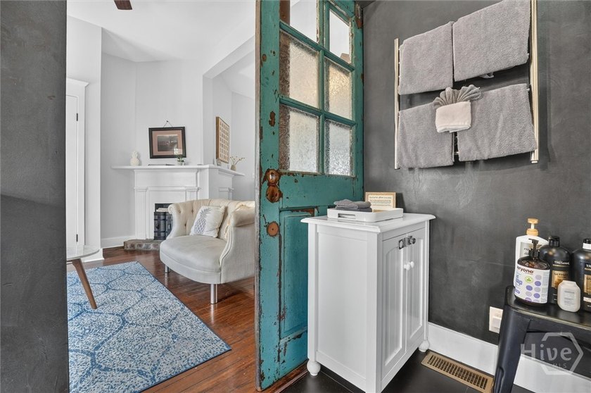 Stunning Historic House! This property was built in the 1800's - photo 22