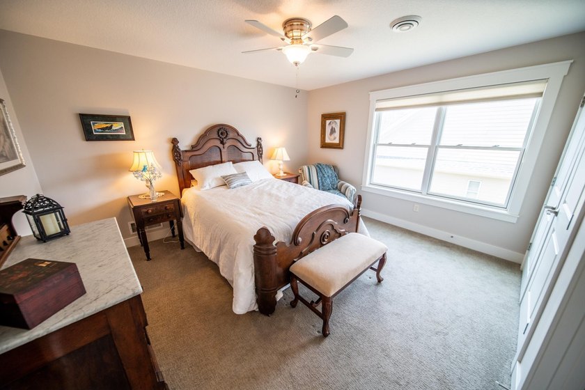 Welcome to this stunning 3-bedroom, 3-bathroom slab-on-grade - photo 29